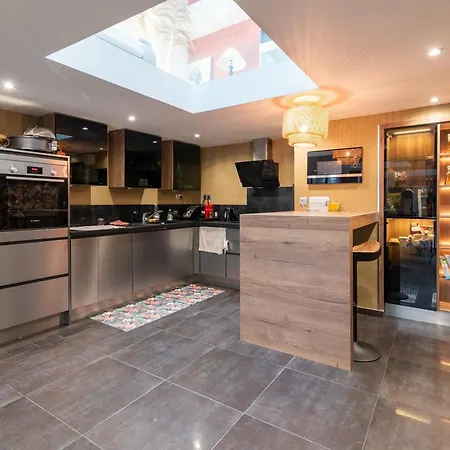 Le Loft Majestueux - Loft De 250 M² Avec Parking