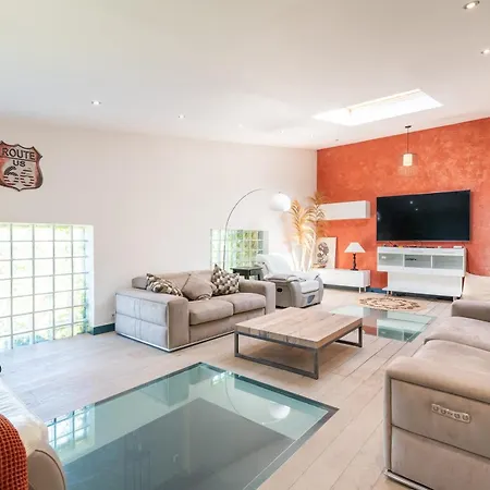 Le Loft Majestueux - Loft De 250 M² Avec Parking Apartment Deuil-la-Barre